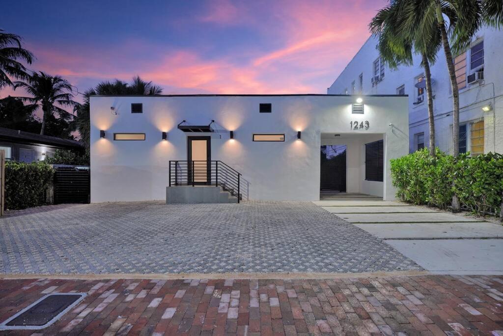 Villa 2 In Miami Exterior photo